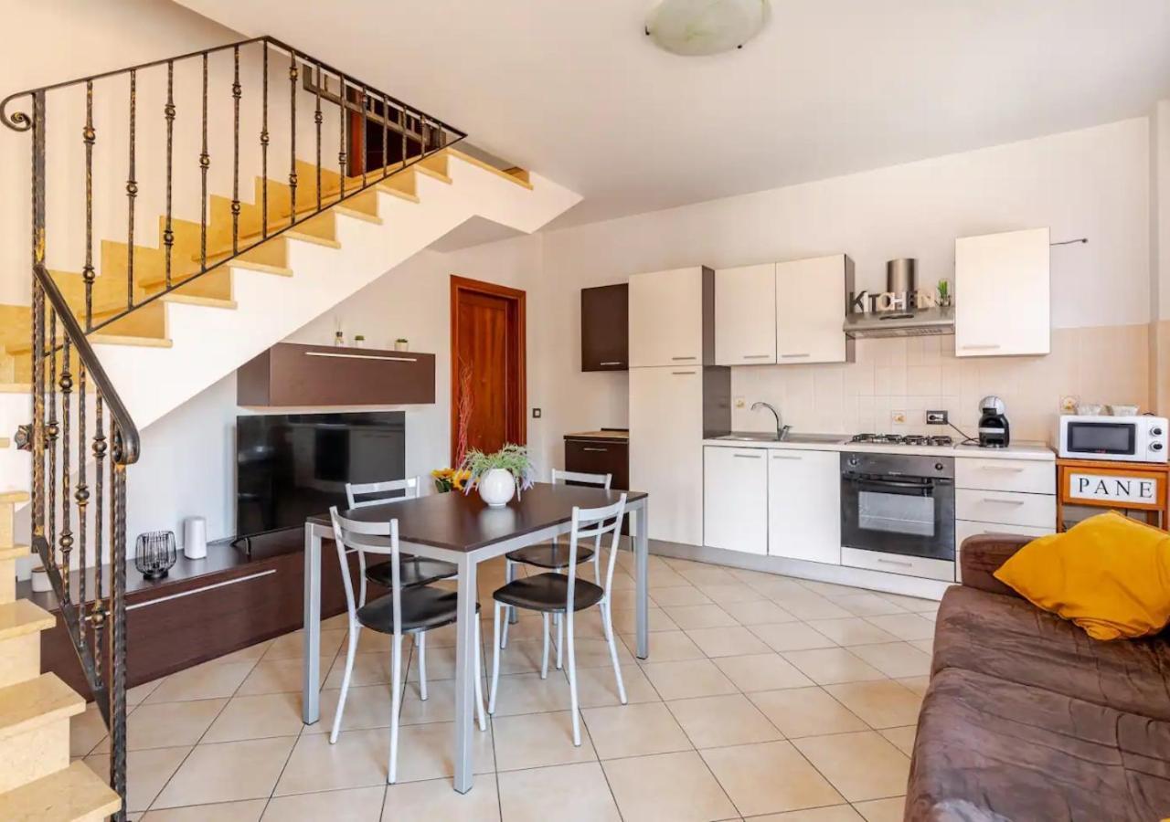 Garden Villa - Free Parking, Wi-Fi E Netflix Fiumicino Luaran gambar