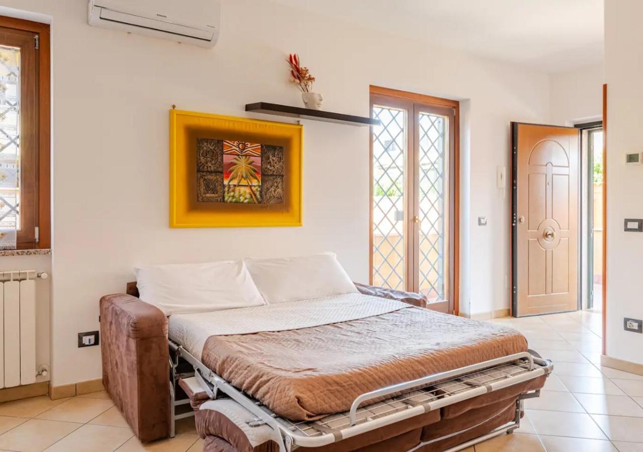 Garden Villa - Free Parking, Wi-Fi E Netflix Fiumicino Luaran gambar